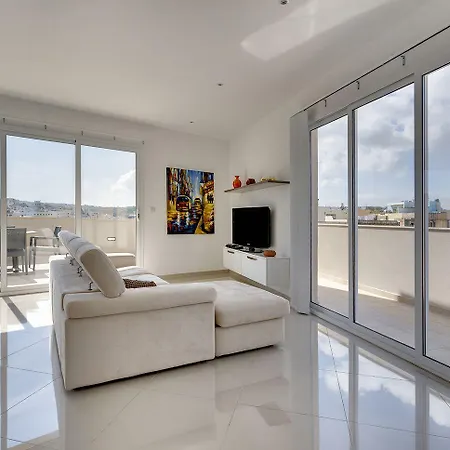 Luxury 2 Bedroom Penthouse In St Julians 公寓