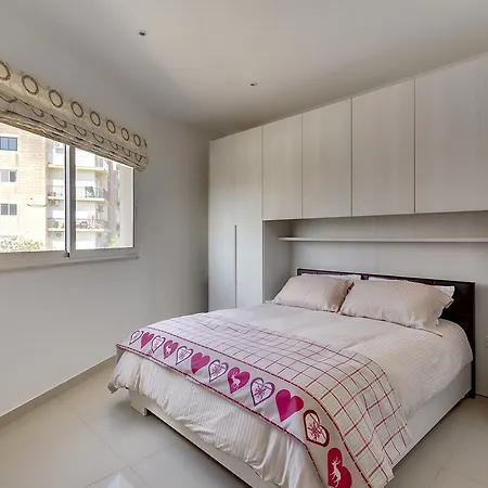 Apartment Luxury 2 Bedroom Penthouse In St Julians